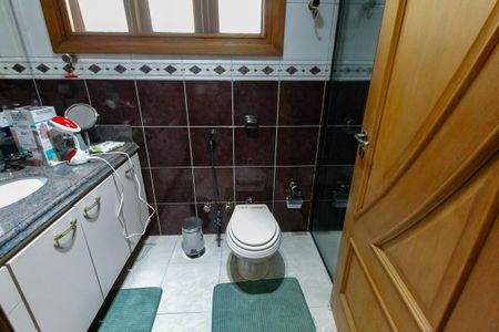 Casa à venda com 440m², 5 quartos e 4 vagas Casa à venda com 440m², 5 quartos e 4 vagasBanheiro da Suíte 1