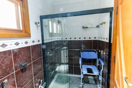 Casa à venda com 440m², 5 quartos e 4 vagasBanheiro da Suíte 1