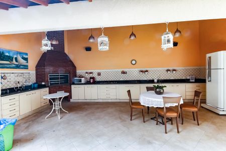 Casa à venda com 440m², 5 quartos e 4 vagasÁrea gourmet