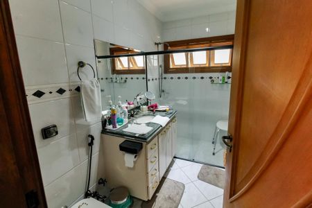 Casa à venda com 440m², 5 quartos e 4 vagasBanheiro da Suíte 4