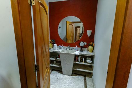 Casa à venda com 440m², 5 quartos e 4 vagasLavabo