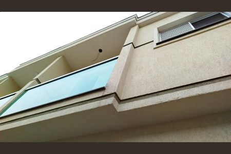 Casa à venda com 105m², 3 quartos e 2 vagas Casa à venda com 105m², 3 quartos e 2 vagasVista da varanda externa