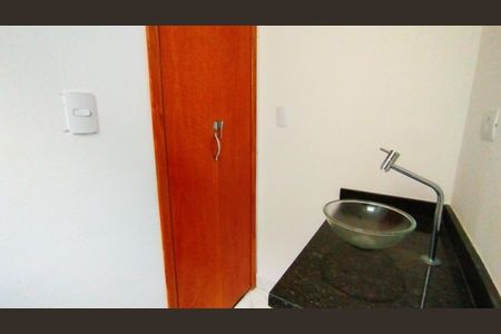 Casa à venda com 105m², 3 quartos e 2 vagas Casa à venda com 105m², 3 quartos e 2 vagasLavabo da Sala