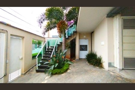 Casa à venda com 105m², 3 quartos e 2 vagas Casa à venda com 105m², 3 quartos e 2 vagasÁrea comum - Hall de entrada