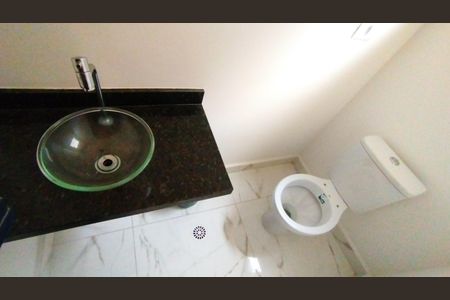 Casa à venda com 105m², 3 quartos e 2 vagas Casa à venda com 105m², 3 quartos e 2 vagasLavabo da Sala