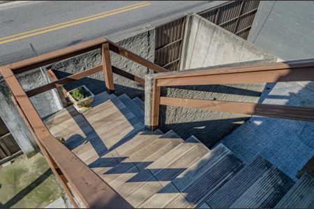 Studio para alugar com 47m², 2 quartos e sem vaga Studio para alugar com 47m², 2 quartos e sem vagaEscada