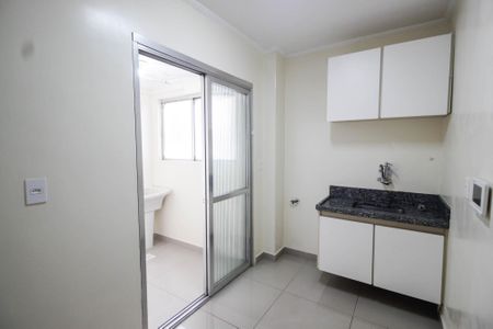 Apartamento para alugar com 55m², 2 quartos e 2 vagas Apartamento para alugar com 55m², 2 quartos e 2 vagasCozinha