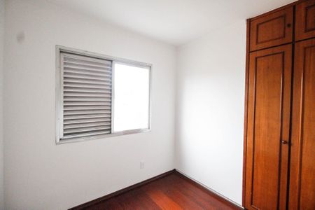 Apartamento para alugar com 55m², 2 quartos e 2 vagas Apartamento para alugar com 55m², 2 quartos e 2 vagasQuarto 2
