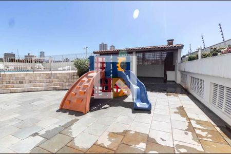 Apartamento para alugar com 55m², 2 quartos e 2 vagas Apartamento para alugar com 55m², 2 quartos e 2 vagasÁrea comum - Playground