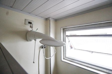 Apartamento para alugar com 55m², 2 quartos e 2 vagas Apartamento para alugar com 55m², 2 quartos e 2 vagasBanheiro