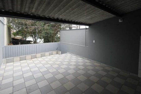 Casa à venda com 75m², 2 quartos e 1 vaga Casa à venda com 75m², 2 quartos e 1 vagaTerraço