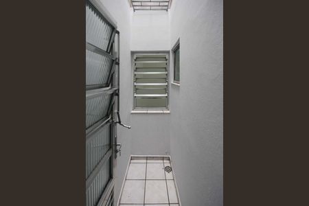 Casa à venda com 75m², 2 quartos e 1 vaga Casa à venda com 75m², 2 quartos e 1 vagaVaranda do Quarto 02