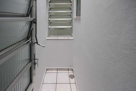 Casa à venda com 75m², 2 quartos e 1 vaga Casa à venda com 75m², 2 quartos e 1 vagaVaranda do Quarto 02