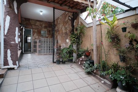 Casa para alugar com 80m², 2 quartos e 1 vagaGaragem