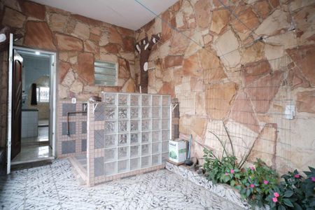 Casa para alugar com 80m², 2 quartos e 1 vagaÁrea de Serviço