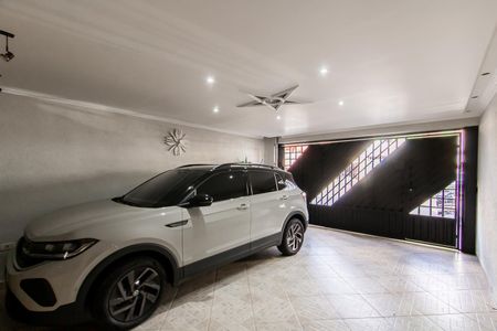 Casa à venda com 300m², 4 quartos e 2 vagasGaragem