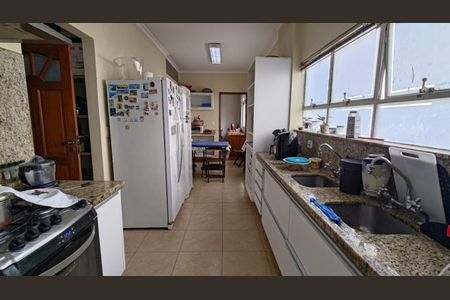 Apartamento à venda com 226m², 3 quartos e 2 vagas Apartamento à venda com 226m², 3 quartos e 2 vagasFoto 05