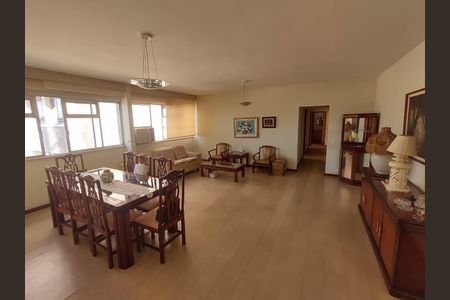 Apartamento à venda com 118m², 3 quartos e 3 vagas