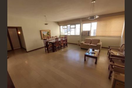 Apartamento à venda com 118m², 3 quartos e 3 vagas