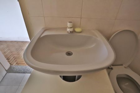 Casa à venda com 90m², 2 quartos e 1 vagaBanheiro