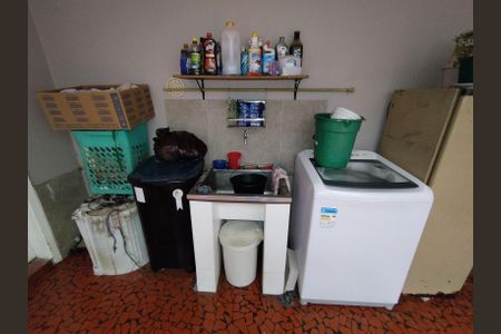 Casa à venda com 138m², 3 quartos e 1 vagaÁrea de Serviço