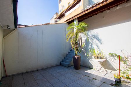Casa à venda com 153m², 2 quartos e 1 vagaQuintal