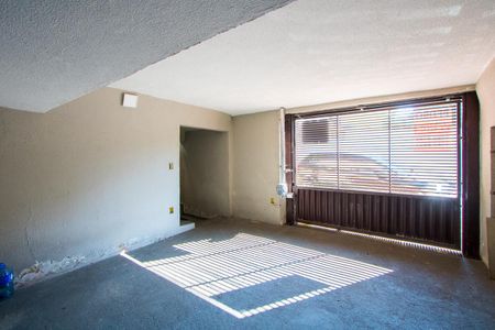 Casa à venda com 153m², 2 quartos e 1 vagaGaragem