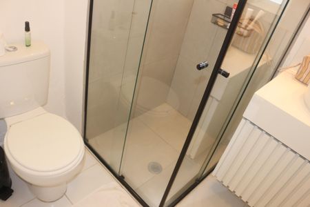 Apartamento à venda com 80m², 2 quartos e 2 vagasBanheiro da Suíte 1