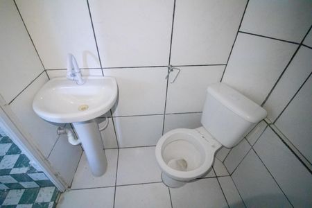 Casa à venda com 180m², 2 quartos e sem vaga Casa à venda com 180m², 2 quartos e sem vagaBanheiro Social