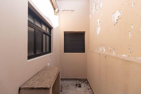 Casa à venda com 100m², 2 quartos e 2 vagasÁrea de Serviço