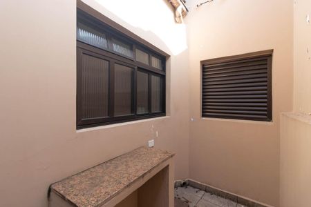 Casa à venda com 100m², 2 quartos e 2 vagasÁrea de Serviço