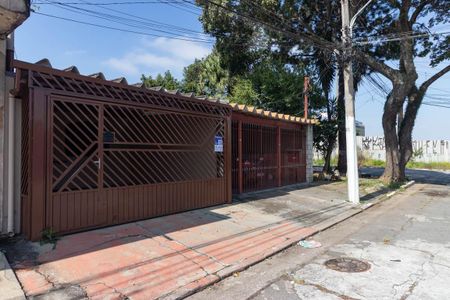 Casa à venda com 100m², 2 quartos e 2 vagasFachada