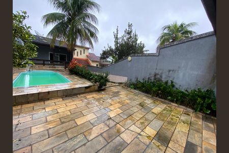 Casa à venda com 280m², 3 quartos e 2 vagas Casa à venda com 280m², 3 quartos e 2 vagasArea de Lazer / Gourmet / Piscina