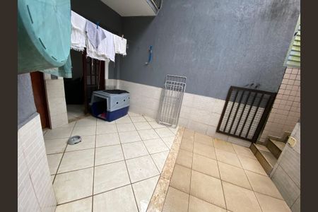 Casa à venda com 280m², 3 quartos e 2 vagas Casa à venda com 280m², 3 quartos e 2 vagasArea de Serviço
