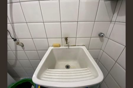 Casa à venda com 280m², 3 quartos e 2 vagas Casa à venda com 280m², 3 quartos e 2 vagasArea de Serviço