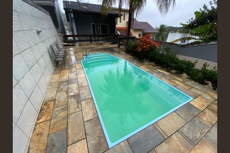 Casa à venda com 280m², 3 quartos e 2 vagas Casa à venda com 280m², 3 quartos e 2 vagasArea de Lazer / Gourmet / Piscina