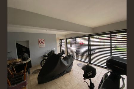 Casa à venda com 280m², 3 quartos e 2 vagas Casa à venda com 280m², 3 quartos e 2 vagasGaragem