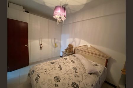 Casa à venda com 280m², 3 quartos e 2 vagas Casa à venda com 280m², 3 quartos e 2 vagasQuarto 1