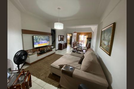 Casa à venda com 280m², 3 quartos e 2 vagas Casa à venda com 280m², 3 quartos e 2 vagasSala