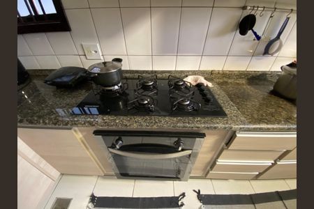 Casa à venda com 280m², 3 quartos e 2 vagas Casa à venda com 280m², 3 quartos e 2 vagasCozinha