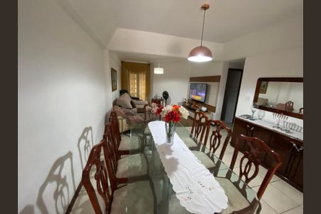 Casa à venda com 280m², 3 quartos e 2 vagas Casa à venda com 280m², 3 quartos e 2 vagasSala
