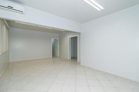 Sala de apartamento para alugar com 3 quartos, 160m² em Floresta, Porto Alegre