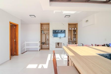 Apartamento à venda com 192m², 3 quartos e 2 vagasCobertura