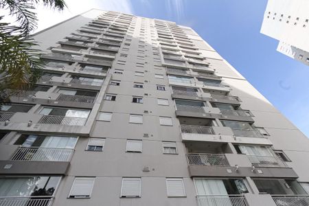Apartamento à venda com 55m², 2 quartos e 1 vaga Apartamento à venda com 55m², 2 quartos e 1 vagaFachada
