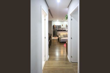 Apartamento à venda com 55m², 2 quartos e 1 vaga Apartamento à venda com 55m², 2 quartos e 1 vagaCorredor