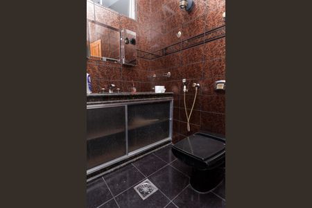 Apartamento à venda com 110m², 3 quartos e sem vagaBanheiro