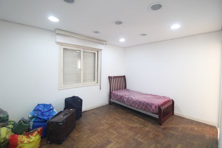 Casa à venda com 120m², 3 quartos e 4 vagasSuíte