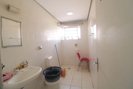Casa à venda com 120m², 3 quartos e 4 vagasBanheiro Social