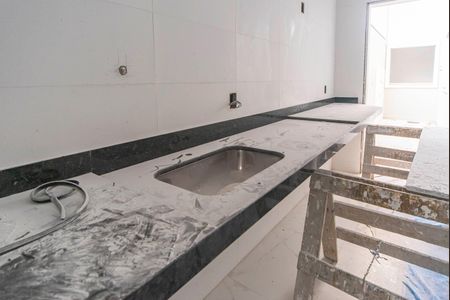 Apartamento à venda com 85m², 3 quartos e 2 vagasCozinha