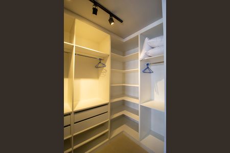 Apartamento para alugar com 50m², 1 quarto e 1 vagaCloset da Suíte